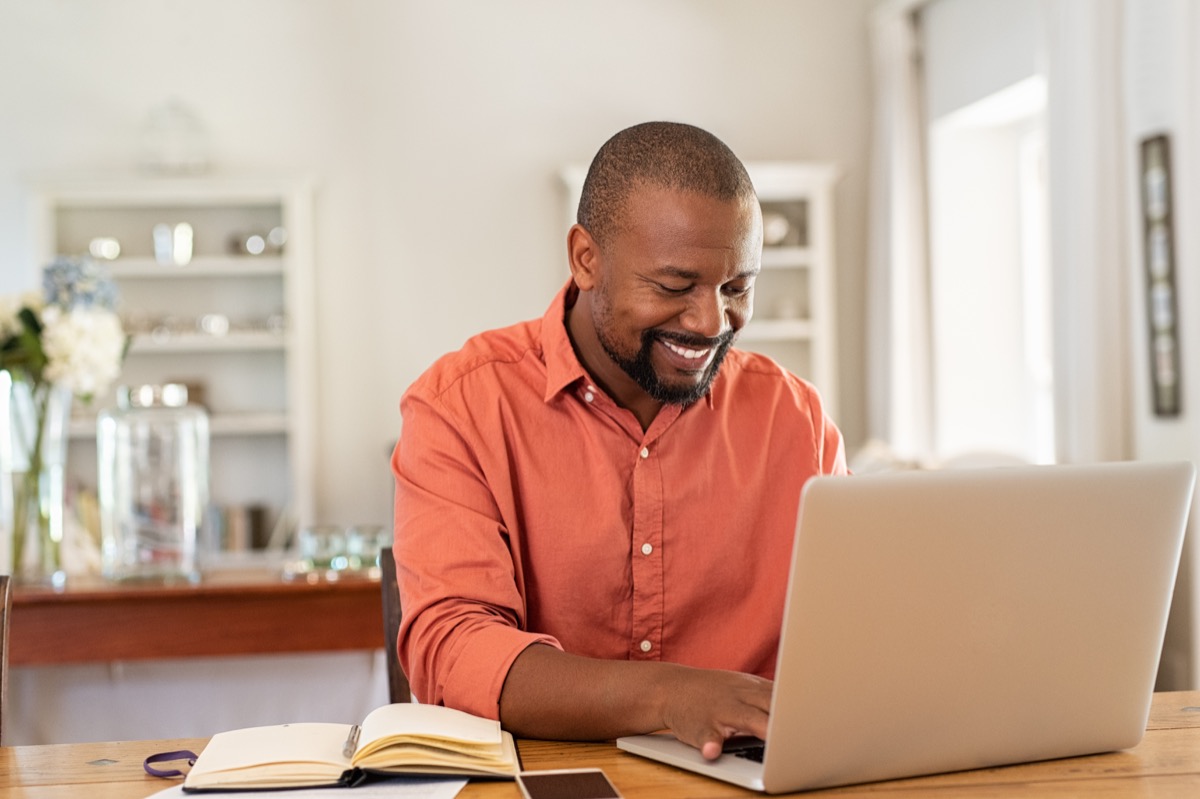 man at computer schedule appt with sledge total protection Schedule-your-appointment-today